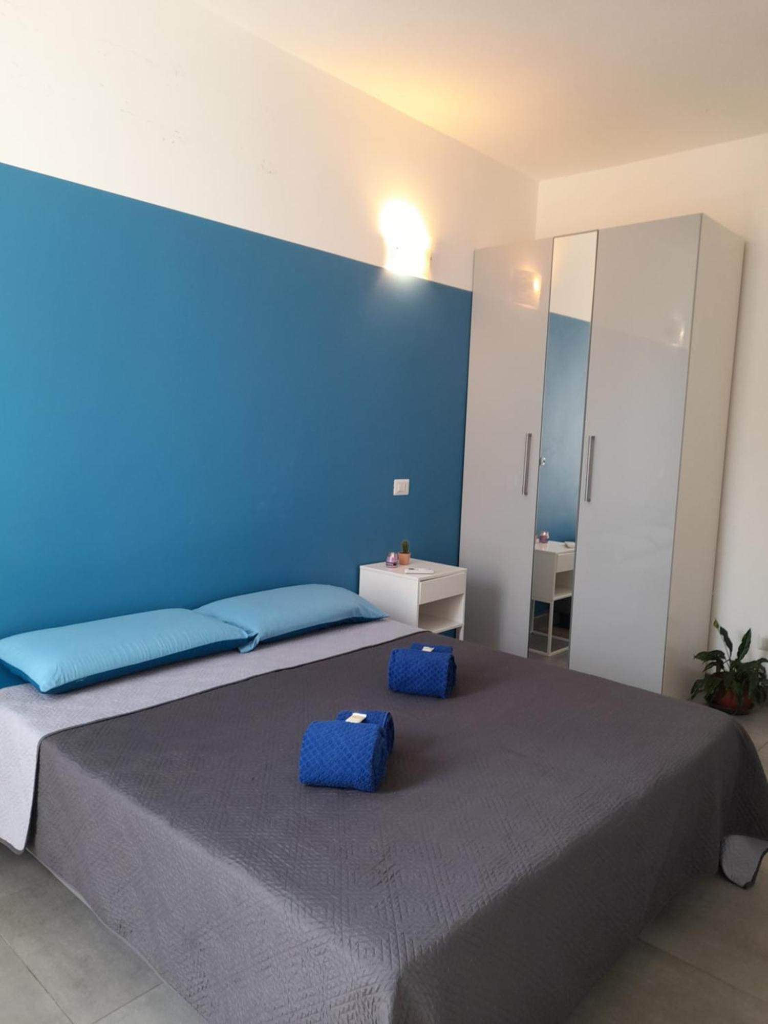 -l' Oasi Del Turista, 5- Station Private External Bathroom Maison d'hôtes Milan