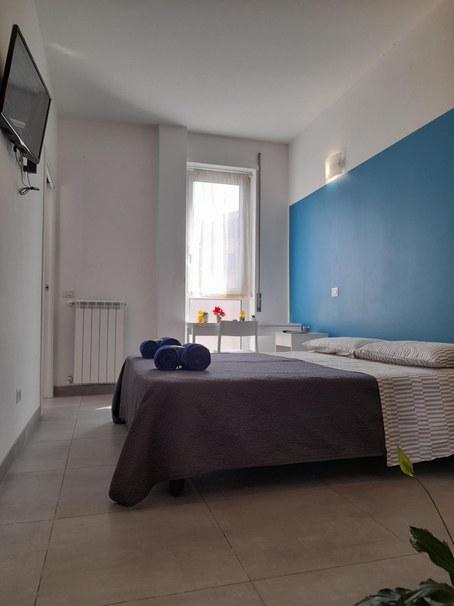 -l' Oasi Del Turista, 5- Station Private External Bathroom * Milan
